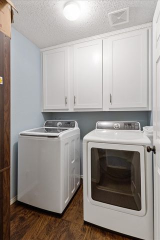 905 Forest Hollow Drive, Hurst, TX 76053