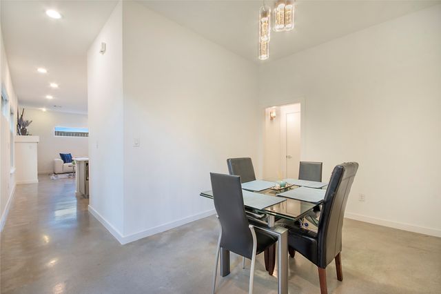 2210 Lola Court, Dallas, TX 75206