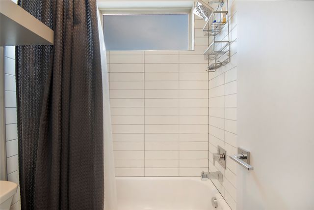 2210 Lola Court, Dallas, TX 75206