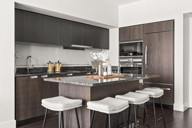 110 Stuart St 19F, Boston, MA 02116