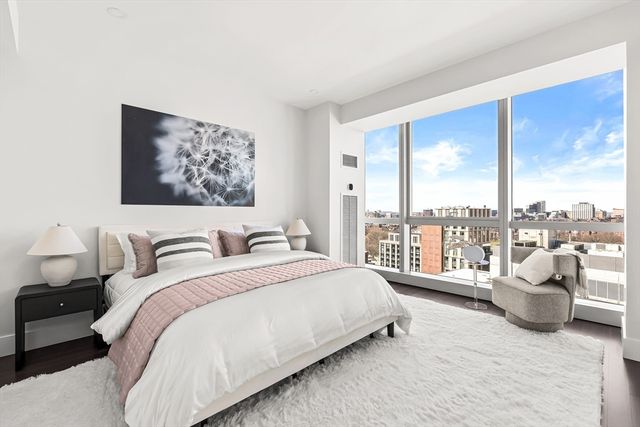 110 Stuart St 19F, Boston, MA 02116
