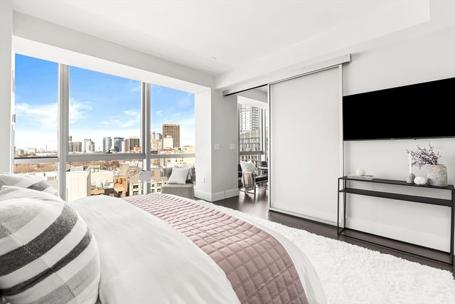 110 Stuart St 19F, Boston, MA 02116