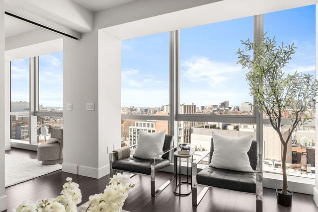 110 Stuart St 19F, Boston, MA 02116