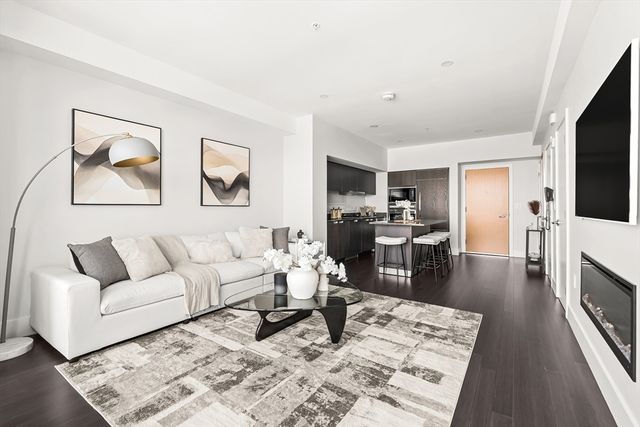 110 Stuart St 19F, Boston, MA 02116