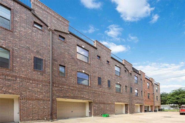 2110 Shearn Street 12, Houston, TX 77007