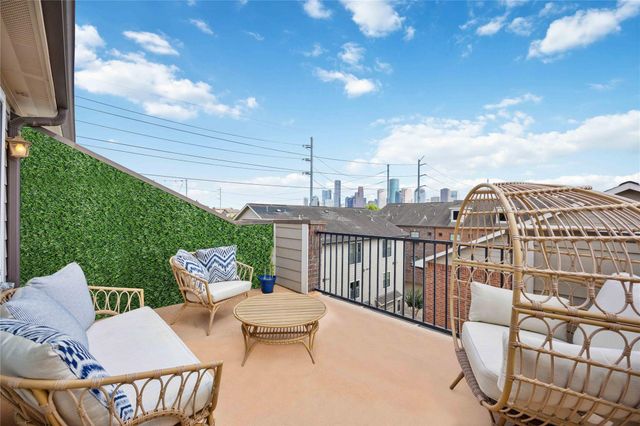 2110 Shearn Street 12, Houston, TX 77007