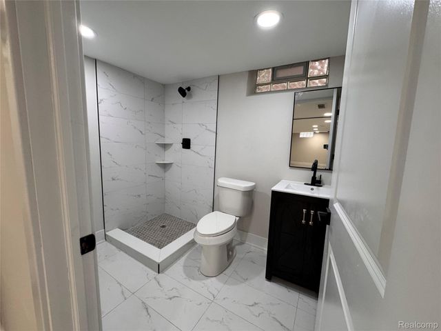 20618 Woodside Street, Harper Woods, MI 48225