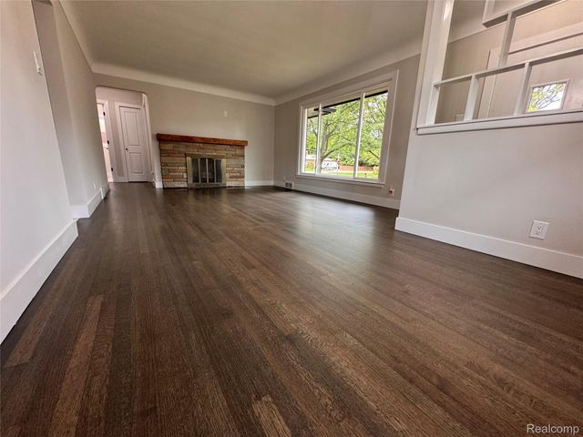 20618 Woodside Street, Harper Woods, MI 48225