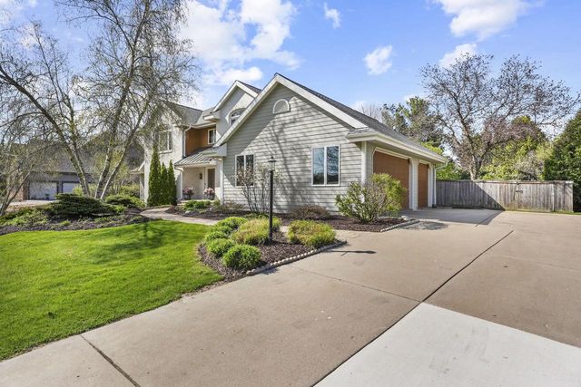 7910 Black River Road, Verona, WI 53593