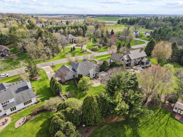 7910 Black River Road, Verona, WI 53593