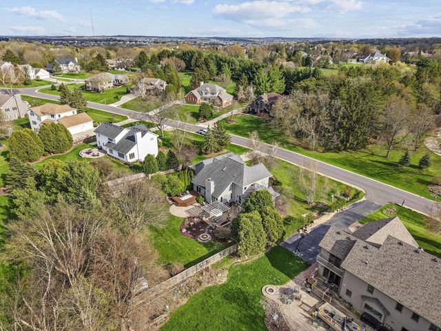 7910 Black River Road, Verona, WI 53593