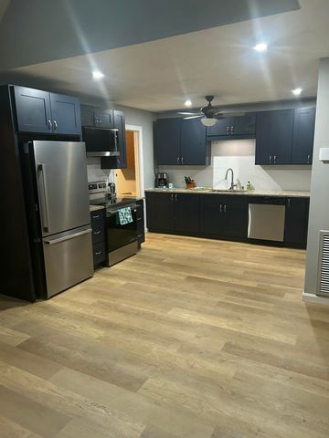 5557 Evelyn Drive, North Charleston, SC 29418