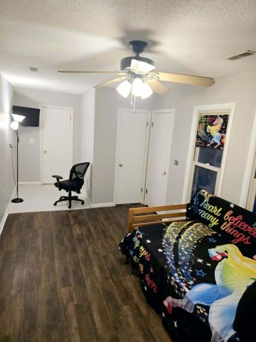 5557 Evelyn Drive, North Charleston, SC 29418