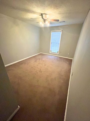 5557 Evelyn Drive, North Charleston, SC 29418