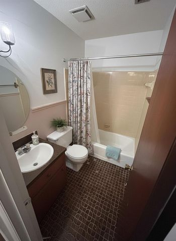 5557 Evelyn Drive, North Charleston, SC 29418