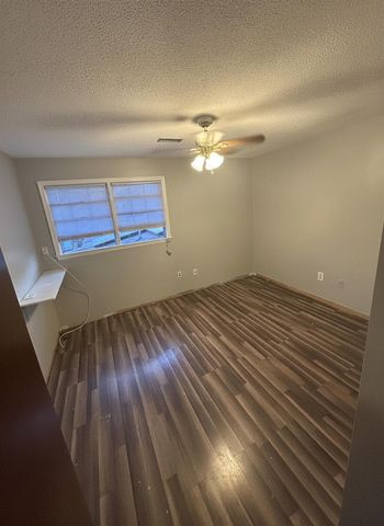 5557 Evelyn Drive, North Charleston, SC 29418