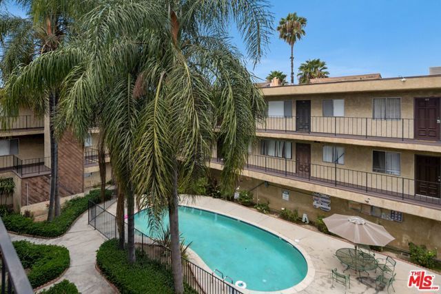 8505 Columbus Avenue 307, Los Angeles, CA 91343