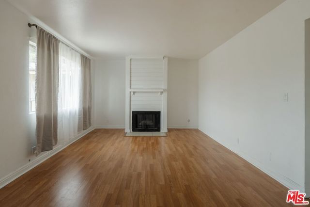 8505 Columbus Avenue 307, Los Angeles, CA 91343
