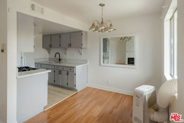 8505 Columbus Avenue 307, Los Angeles, CA 91343