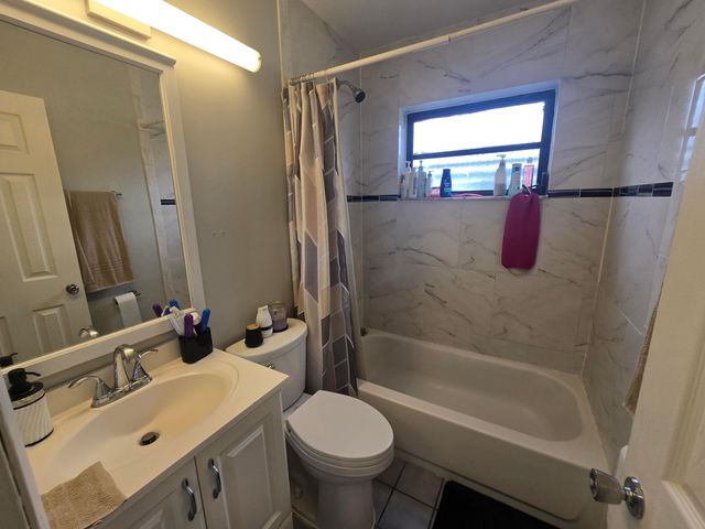 3560 NW 3rd Avenue 1-2, Pompano Beach, FL 33064