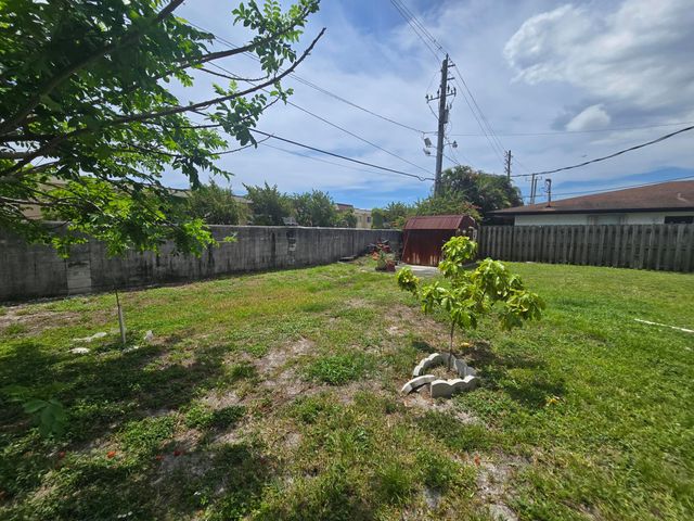 3560 NW 3rd Avenue 1-2, Pompano Beach, FL 33064