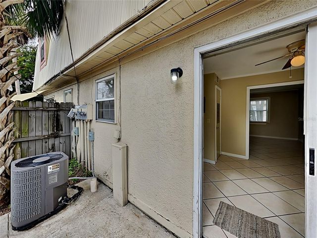 158 HIGHLAND AVENUE Apt 2, Daytona Beach, FL 32117