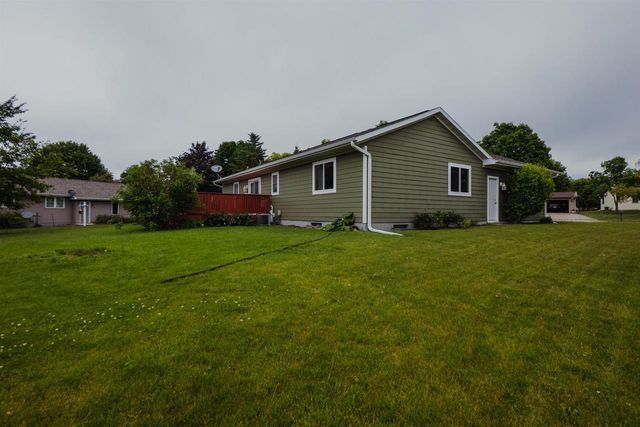 1054 SYCAMORE TREE DRIVE, Fond Du Lac, WI 54935