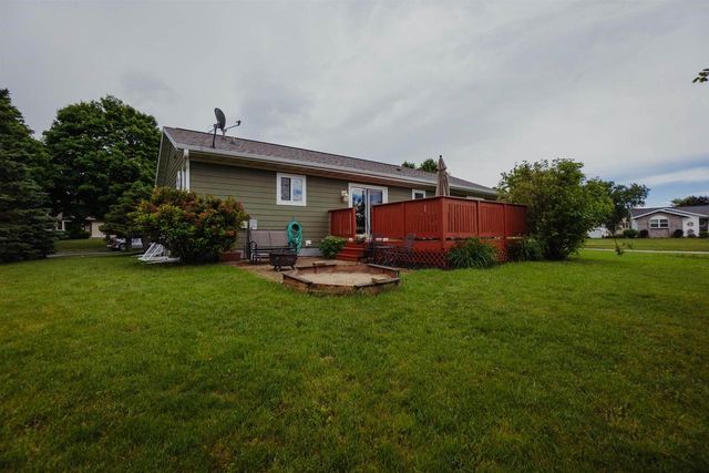 1054 SYCAMORE TREE DRIVE, Fond Du Lac, WI 54935