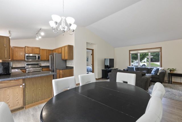 1054 SYCAMORE TREE DRIVE, Fond Du Lac, WI 54935