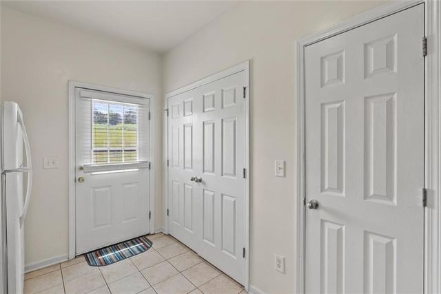 121 Village Drive, Loganville, GA 30052