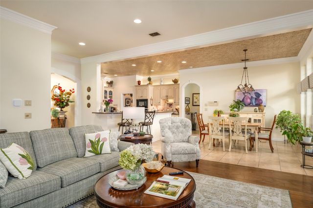 2006 Channing Park Drive, Arlington, TX 76013