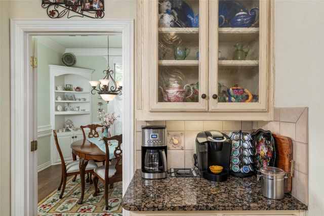 2006 Channing Park Drive, Arlington, TX 76013
