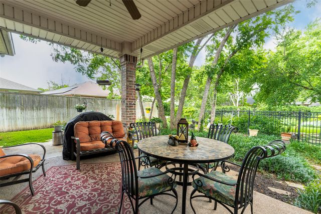 2006 Channing Park Drive, Arlington, TX 76013