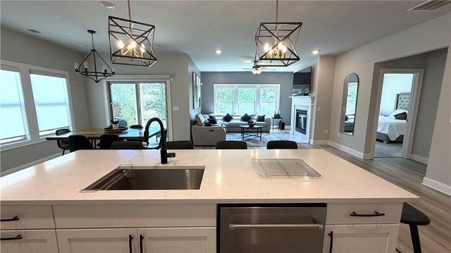 367 Mcdaniel Place, Canton, GA 30115