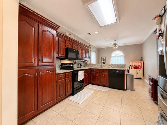 2613 Little John Street SW, Decatur, AL 35603