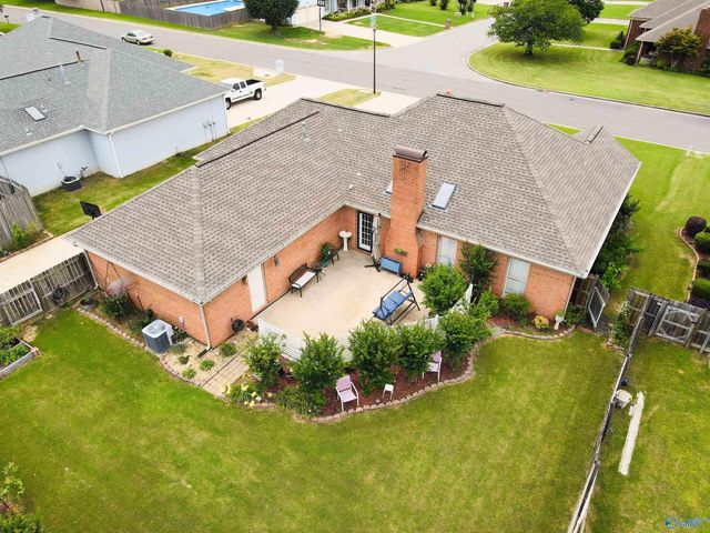 2613 Little John Street SW, Decatur, AL 35603