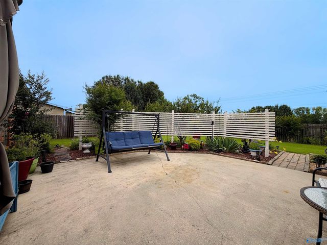 2613 Little John Street SW, Decatur, AL 35603