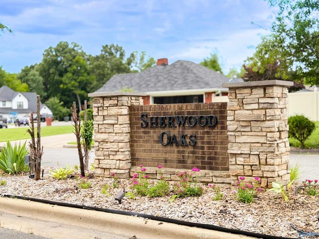 2613 Little John Street SW, Decatur, AL 35603