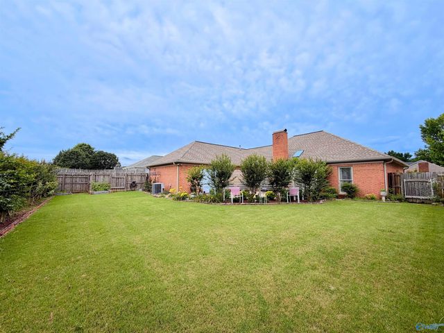 2613 Little John Street SW, Decatur, AL 35603