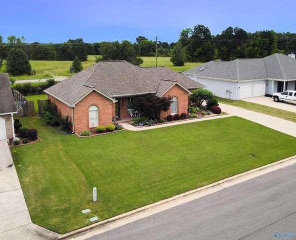 2613 Little John Street SW, Decatur, AL 35603