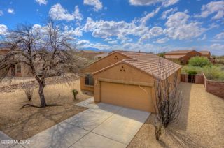 660 S Willis Ray Avenue, Vail, AZ 85641