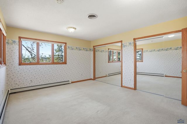 955 KINGSWOOD DR, Rapid City, SD 57702