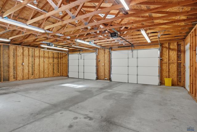 955 KINGSWOOD DR, Rapid City, SD 57702