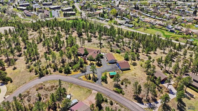 955 KINGSWOOD DR, Rapid City, SD 57702