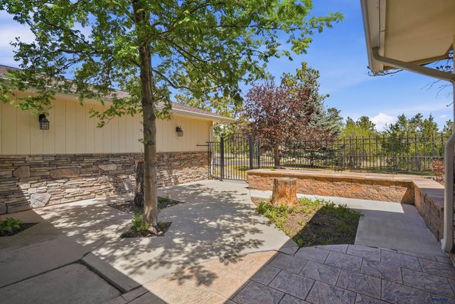 955 KINGSWOOD DR, Rapid City, SD 57702