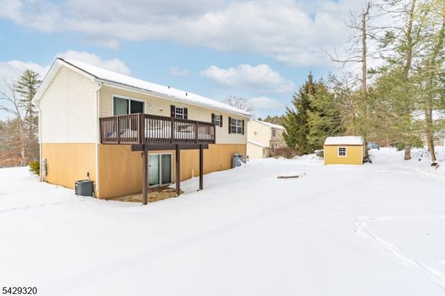 417 Deer Field Ln, Montague Twp., NJ 07827