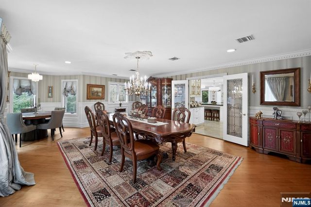 11 Pine Tree Drive, Saddle River, NJ 07458