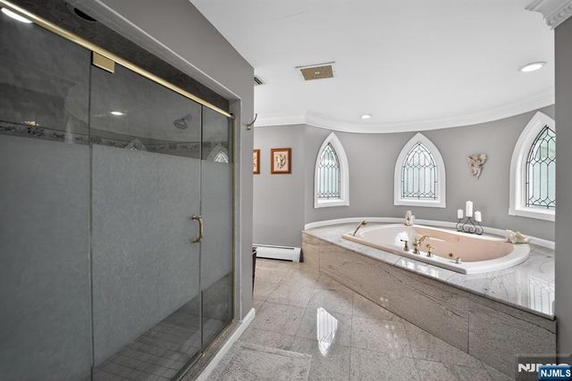 11 Pine Tree Drive, Saddle River, NJ 07458