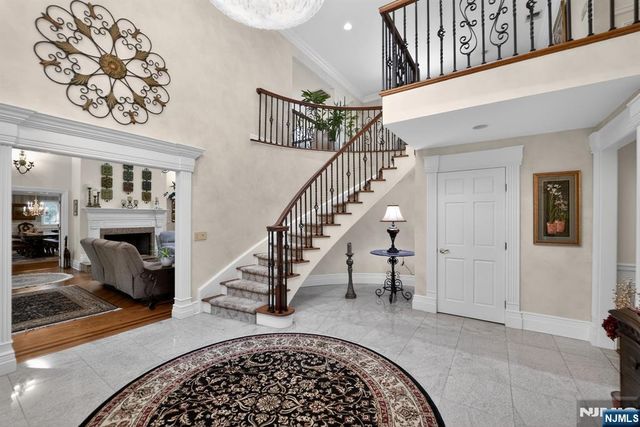 11 Pine Tree Drive, Saddle River, NJ 07458