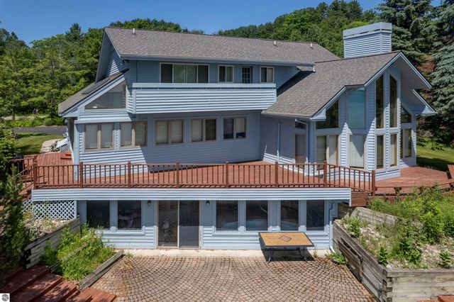 14088 Bluff Road, Traverse City, MI 49686